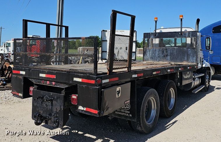 image for item EJ5390 2000 Mack CX613 flatbed truck