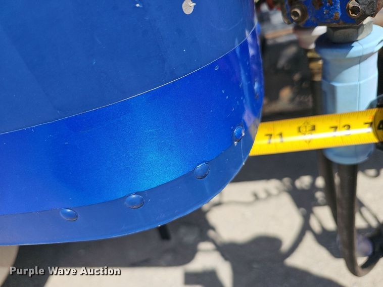 image for item EJ5391 2005 Freightliner Columbia 120 semi truck