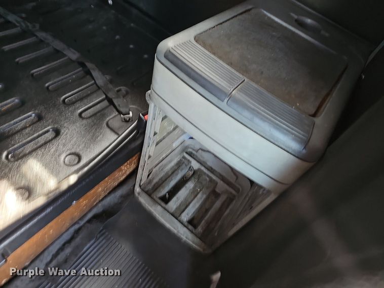 image for item EJ5391 2005 Freightliner Columbia 120 semi truck