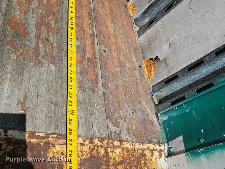 image for item EJ5394 2006 Freightliner Business Class M2 box truck