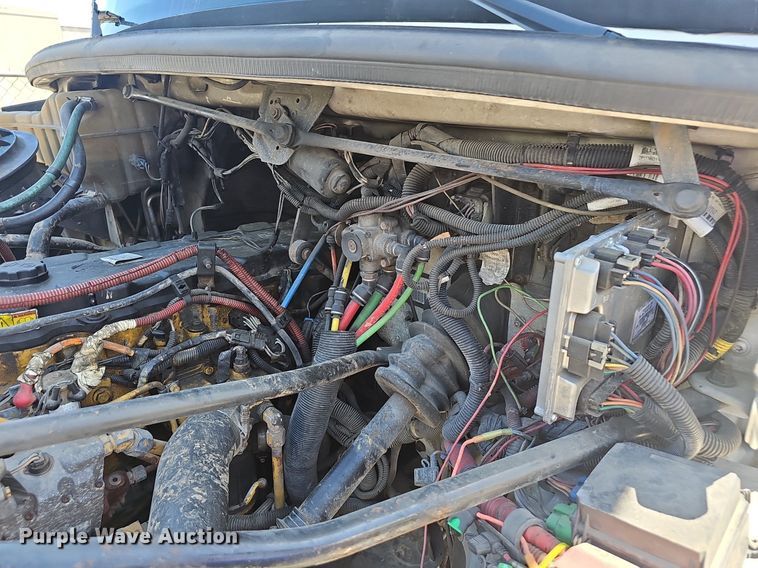 image for item EJ5394 2006 Freightliner Business Class M2 box truck