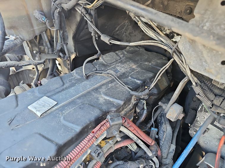 image for item EJ5394 2006 Freightliner Business Class M2 box truck