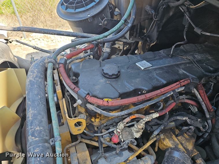 image for item EJ5394 2006 Freightliner Business Class M2 box truck