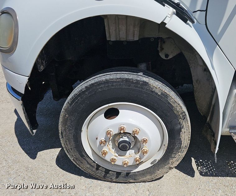 image for item EJ5394 2006 Freightliner Business Class M2 box truck