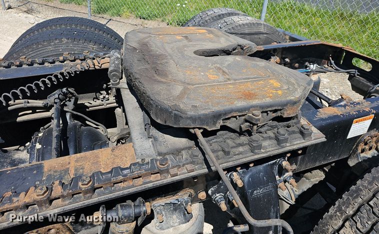 image for item EJ5400 2009 Freightliner Cascadia 125 semi truck