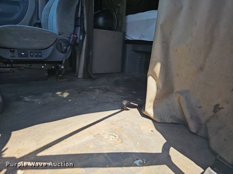 image for item EJ5400 2009 Freightliner Cascadia 125 semi truck