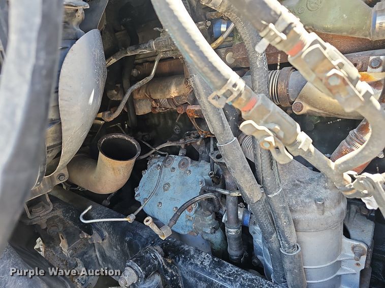 image for item EJ5400 2009 Freightliner Cascadia 125 semi truck