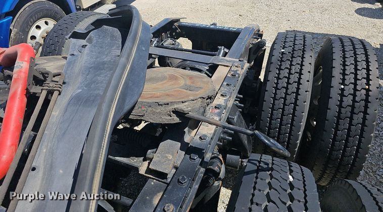 image for item EJ5401 2015 Freightliner Cascadia 125 semi truck