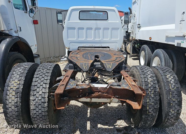 image for item EJ5404 1987 GMC 7000 semi truck