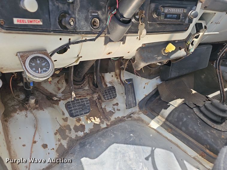 image for item EJ5404 1987 GMC 7000 semi truck