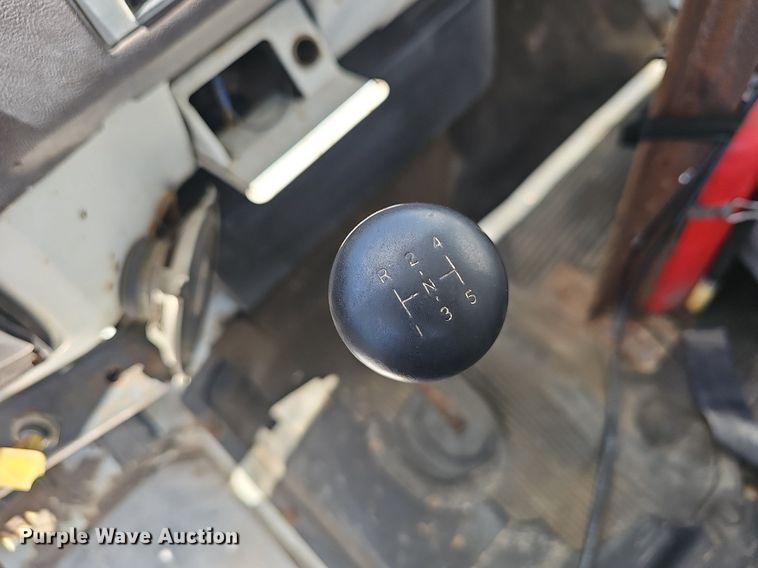 image for item EJ5404 1987 GMC 7000 semi truck