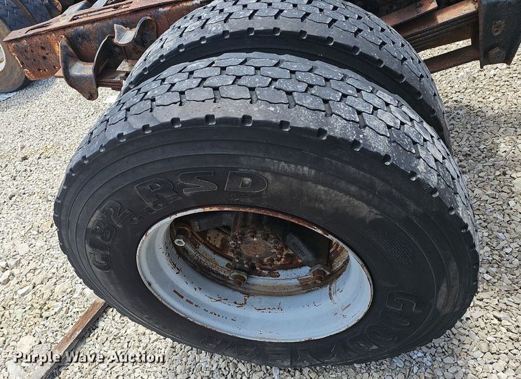 image for item EJ5404 1987 GMC 7000 semi truck