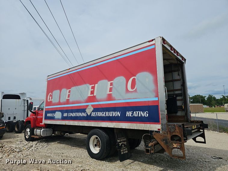 image for item EJ5405 2007 GMC C7500 box truck