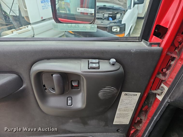 image for item EJ5405 2007 GMC C7500 box truck