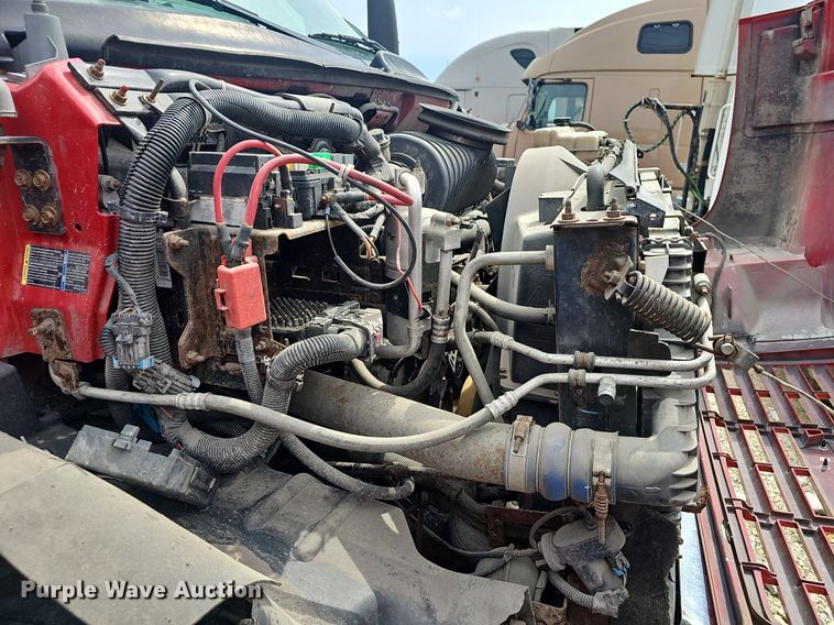 image for item EJ5405 2007 GMC C7500 box truck