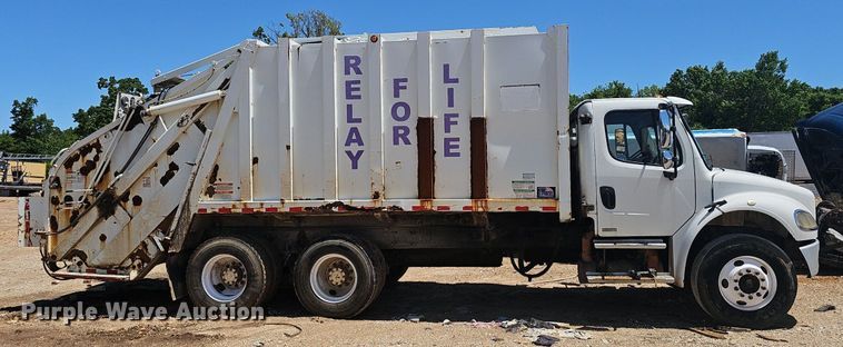 image for item EJ5413 2005 Freightliner  Business Class M2 refuse truck