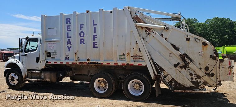 image for item EJ5413 2005 Freightliner  Business Class M2 refuse truck