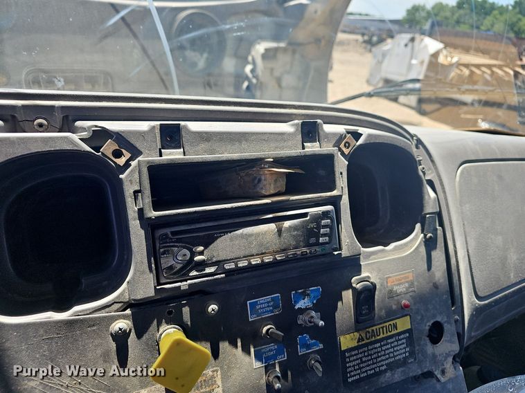 image for item EJ5413 2005 Freightliner  Business Class M2 refuse truck