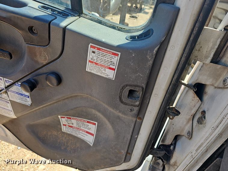 image for item EJ5413 2005 Freightliner  Business Class M2 refuse truck