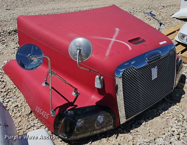 image for item EJ5420 2010 Freightliner  Century Class truck hood