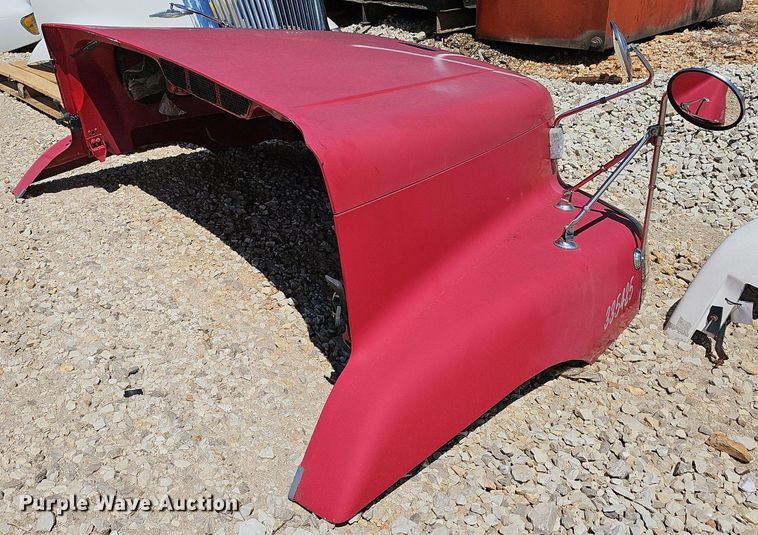 image for item EJ5420 2010 Freightliner  Century Class truck hood