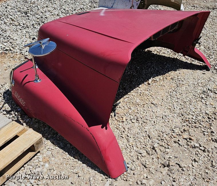 image for item EJ5420 2010 Freightliner  Century Class truck hood