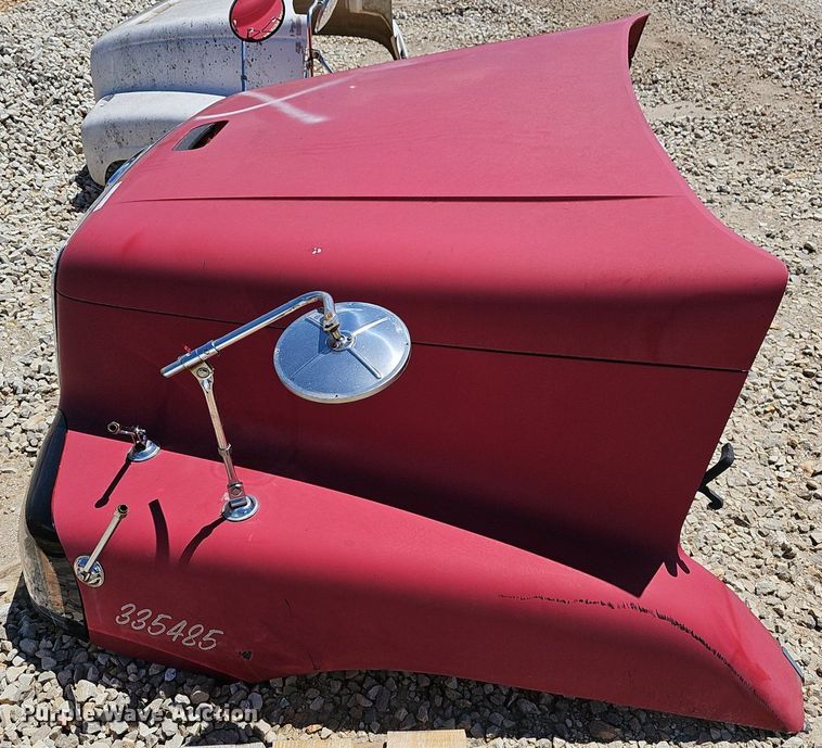 image for item EJ5420 2010 Freightliner  Century Class truck hood