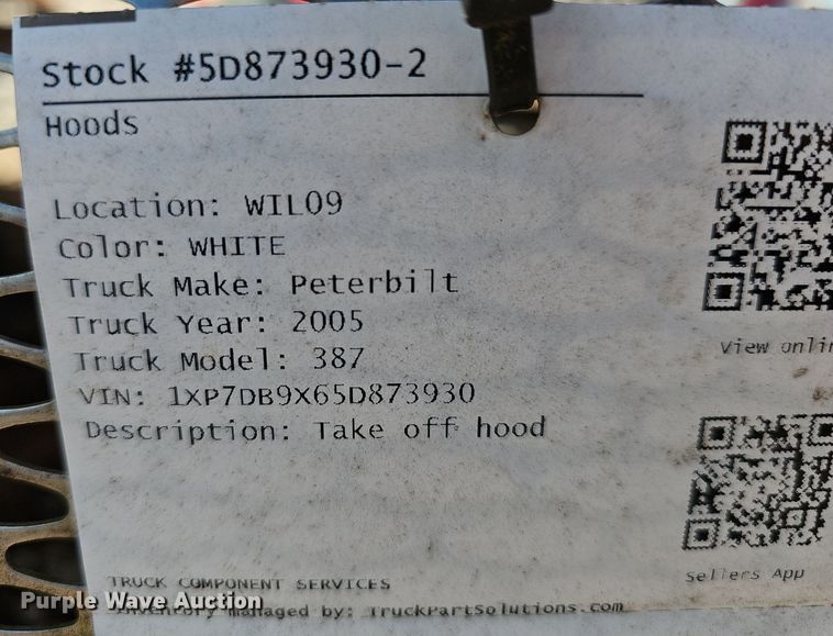image for item EJ5423 2005 Peterbilt  387 truck hood