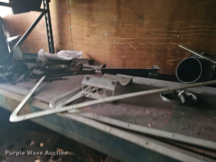 image for item EJ5430 1974 Fruehauf dry van trailer