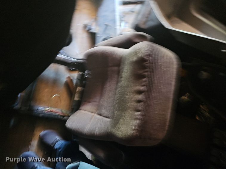 image for item EJ5430 1974 Fruehauf dry van trailer