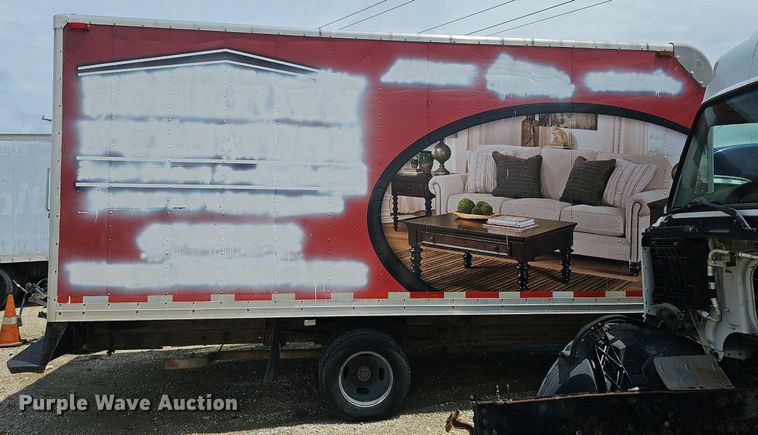 image for item EJ5472 2006 Chevrolet  Express 3500 box truck