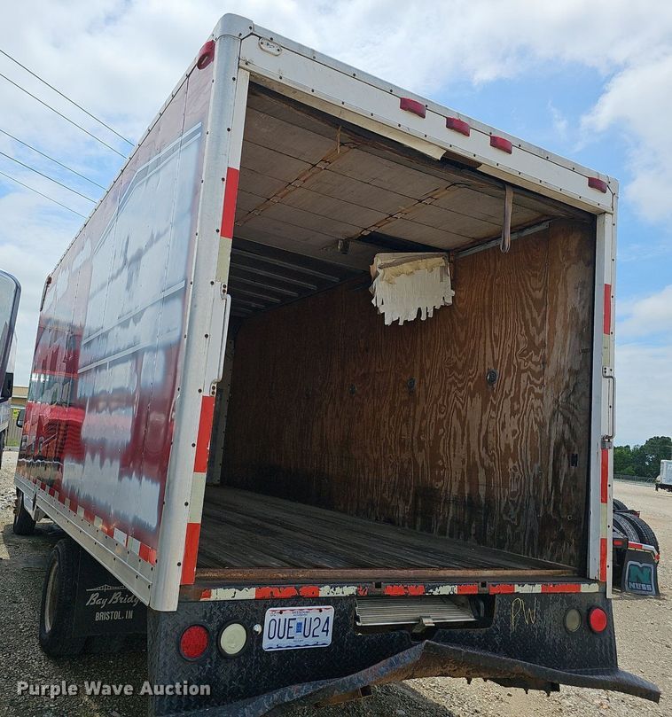 image for item EJ5472 2006 Chevrolet  Express 3500 box truck