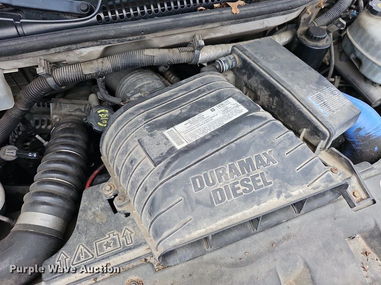 image for item EJ5472 2006 Chevrolet  Express 3500 box truck