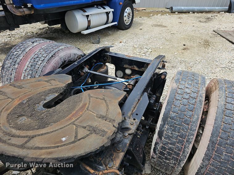 image for item EJ5474 2015 Freightliner Cascadia 125 semi truck