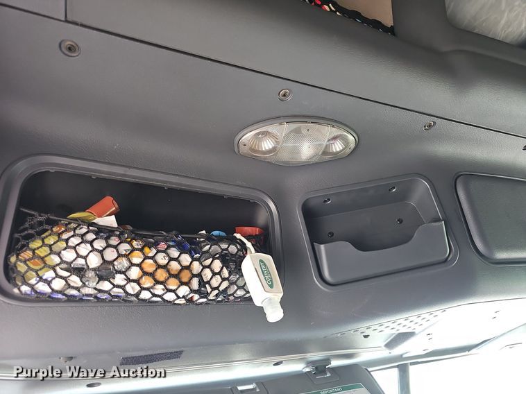 image for item EJ5476 2014 Freightliner Cascadia 125 semi truck