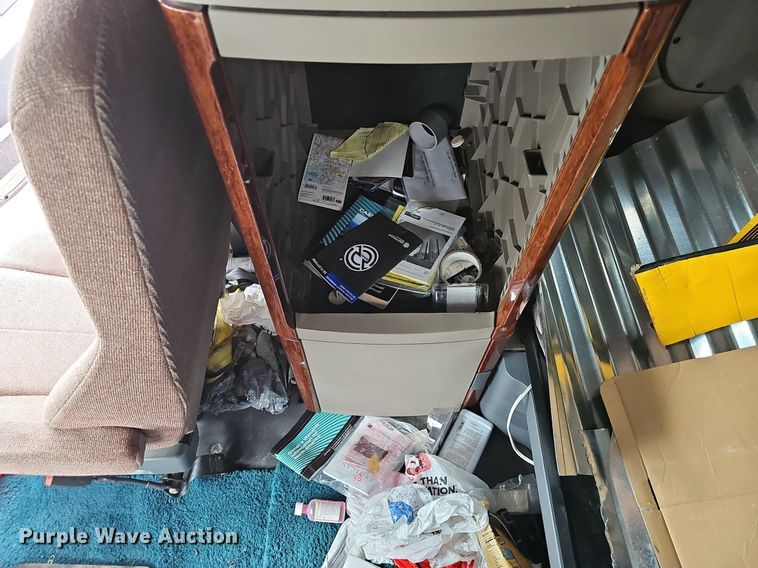 image for item EJ5476 2014 Freightliner Cascadia 125 semi truck