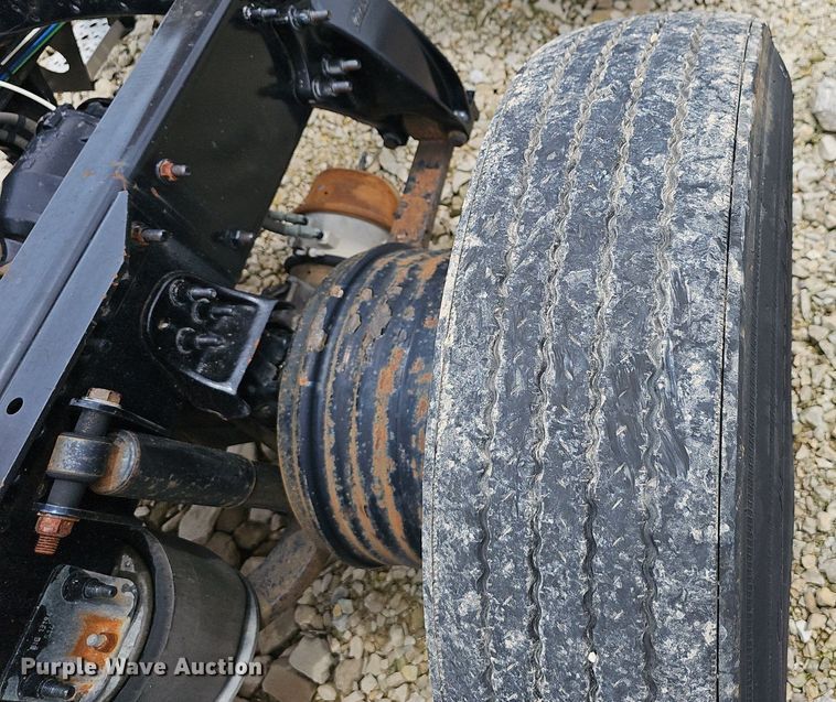 image for item EJ5477 2016 Freightliner Cascadia 125 semi truck