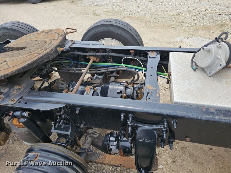 image for item EJ5478 2016 Freightliner Cascadia 125 semi truck