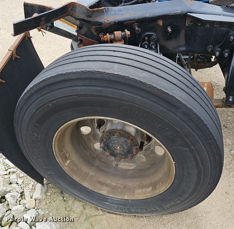 image for item EJ5478 2016 Freightliner Cascadia 125 semi truck