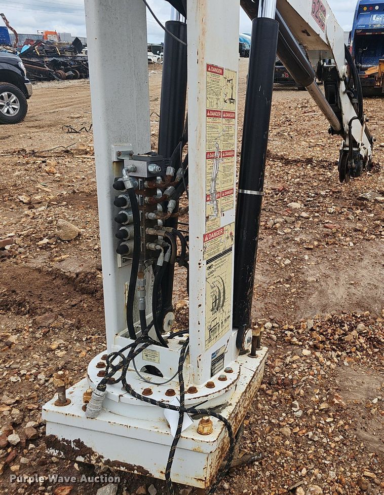 image for item EJ5481 IMT 5200 crane