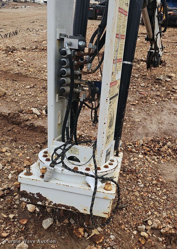 image for item EJ5481 IMT 5200 crane