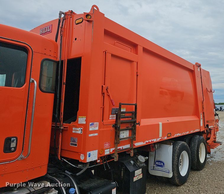 image for item EJ5483 Heil DuraPack 5000 refuse bed