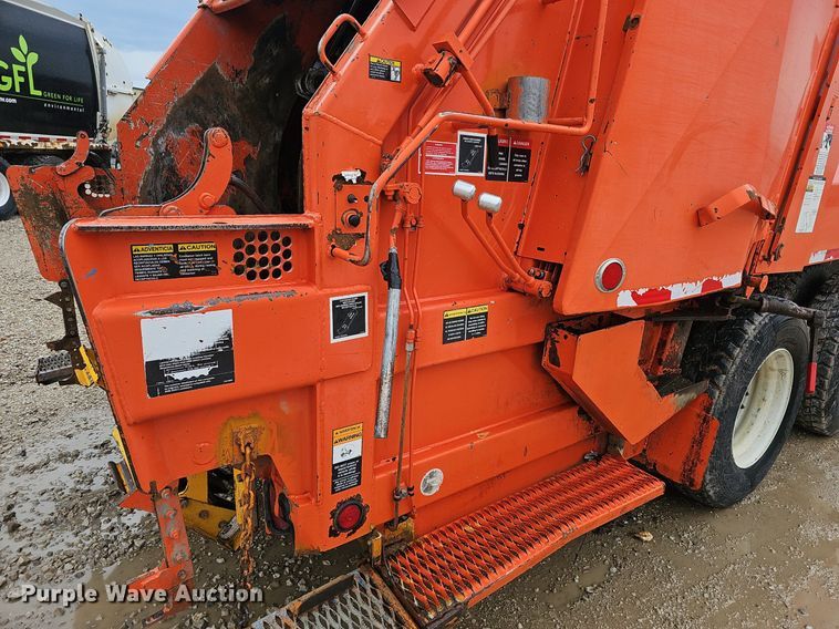 image for item EJ5483 Heil DuraPack 5000 refuse bed