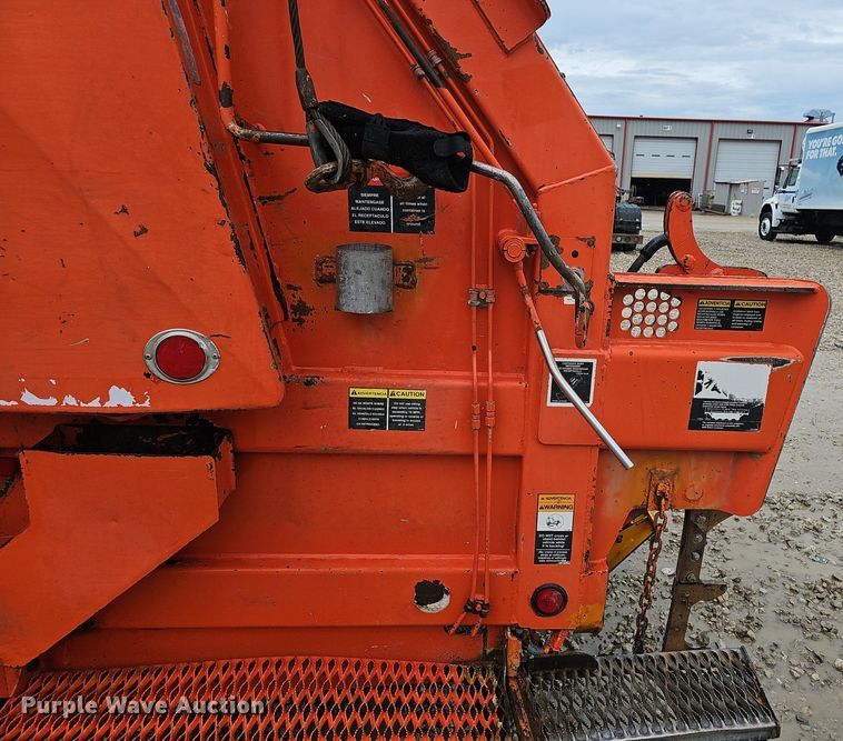 image for item EJ5483 Heil DuraPack 5000 refuse bed