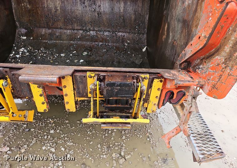 image for item EJ5483 Heil DuraPack 5000 refuse bed