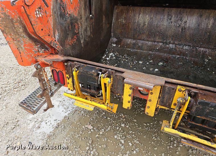 image for item EJ5483 Heil DuraPack 5000 refuse bed