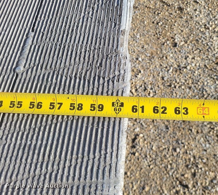 image for item EJ7906 2006 International 4300 box truck