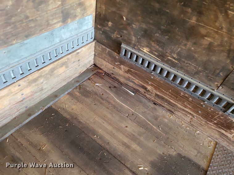 image for item EJ7906 2006 International 4300 box truck