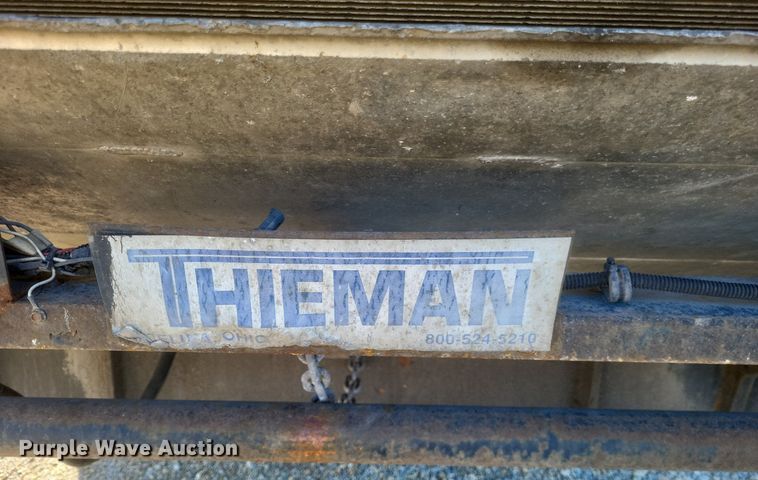 image for item EJ7906 2006 International 4300 box truck