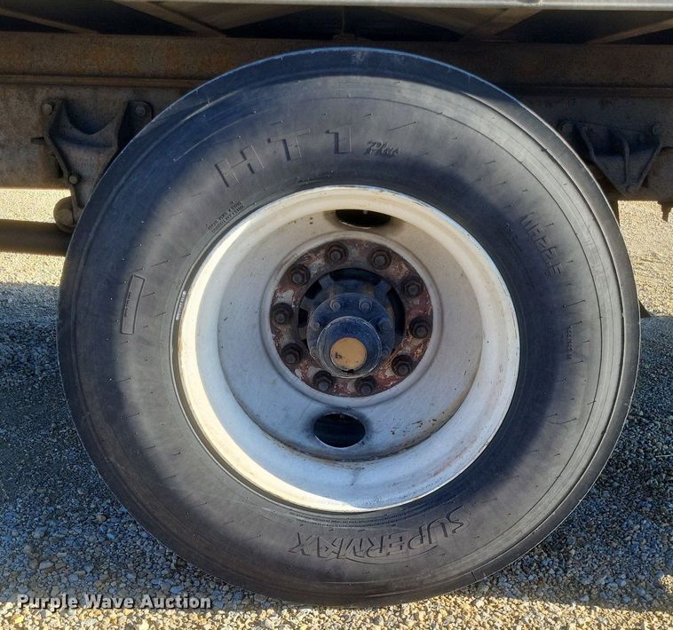 image for item EJ7906 2006 International 4300 box truck